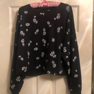 NWT cute Circle X black daisy top